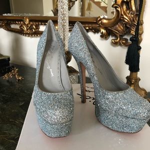 Alice & Olivia Larimore glitter platform 39.5